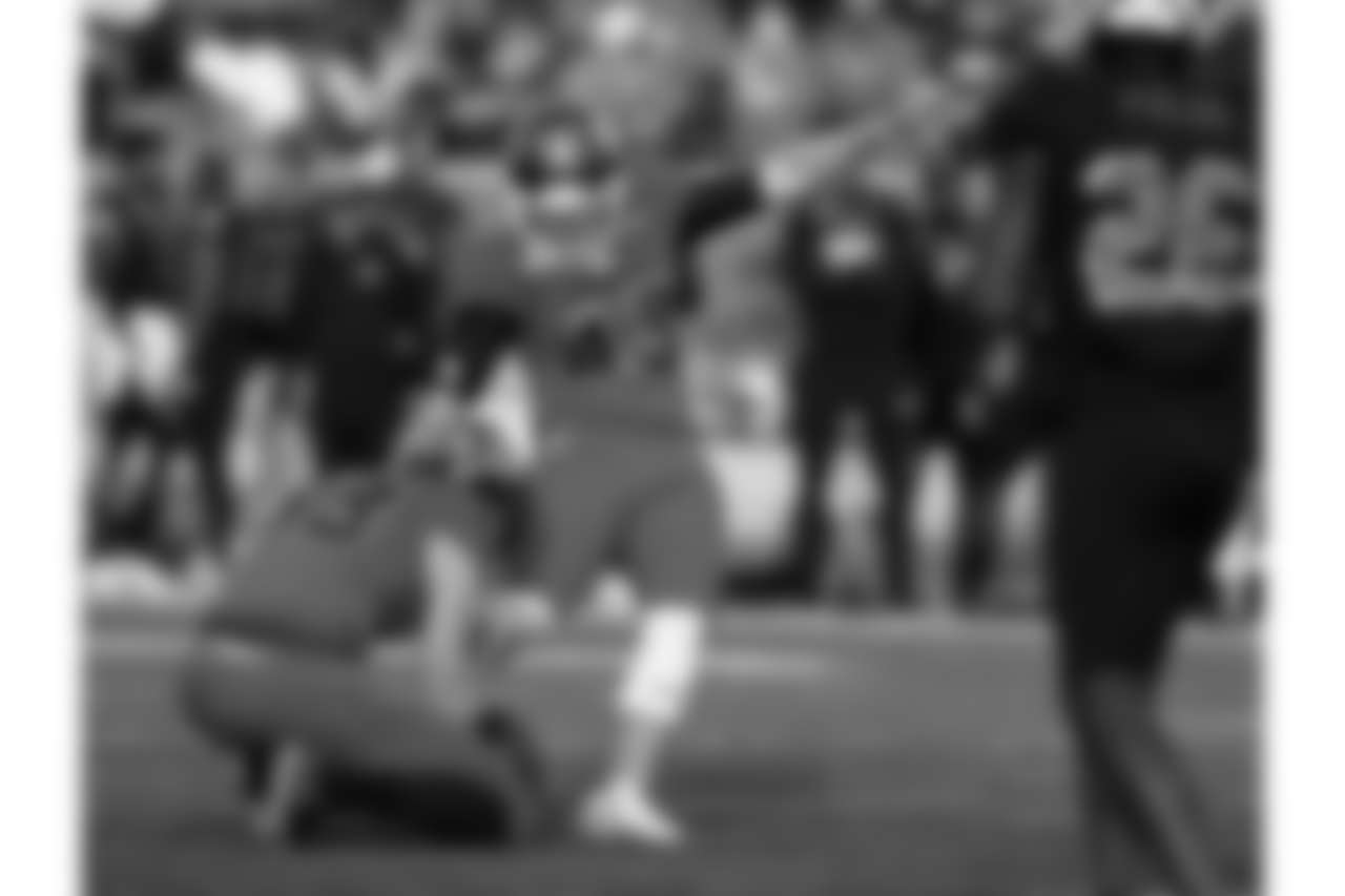 North place kicker Austin Seibert of Oklahoma (43) kicks a field goal during the second half of the Senior Bowl college football game, Saturday, Jan. 26, 2019, in Mobile, Ala. (AP Photo/Butch Dill)