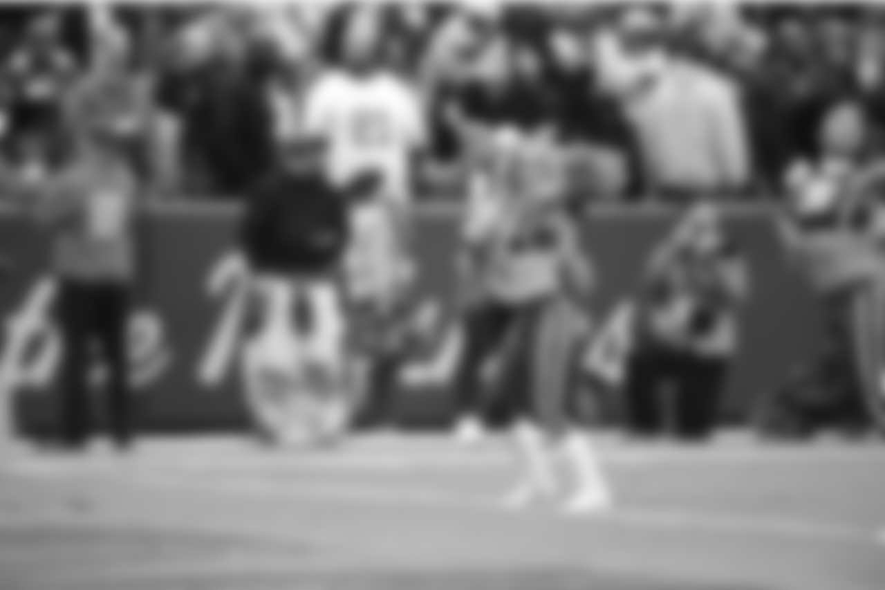 WAS vs. PHI
October 4, 2015
Breast Cancer Awareness Game