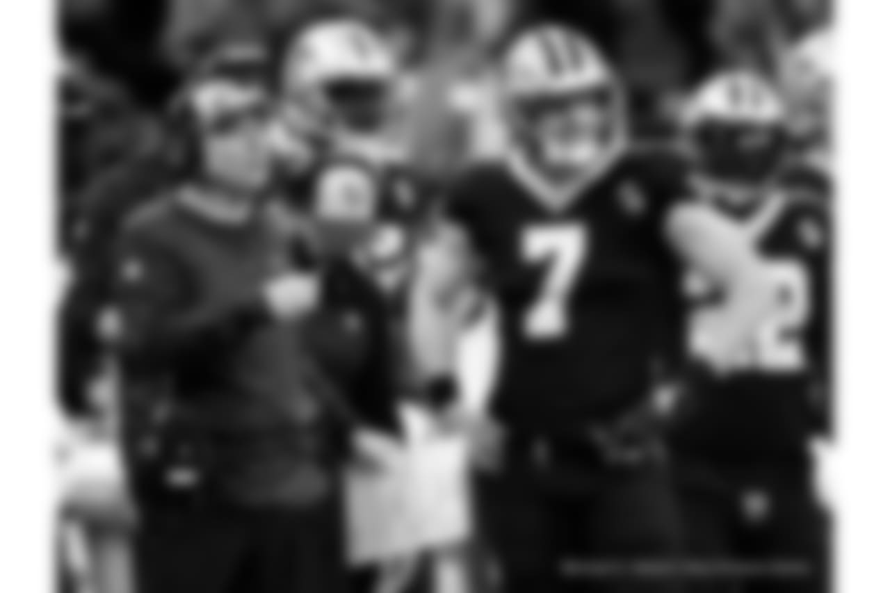 Saints 20 - Eagles 14 (W)
Divisional Game
Michael C. Hebert