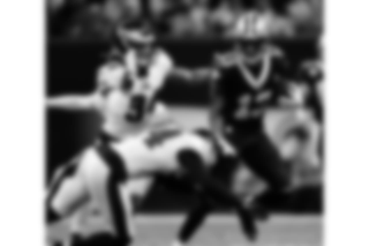 Saints 20 - Eagles 14 (W)
Divisional Game
Michael C. Hebert
