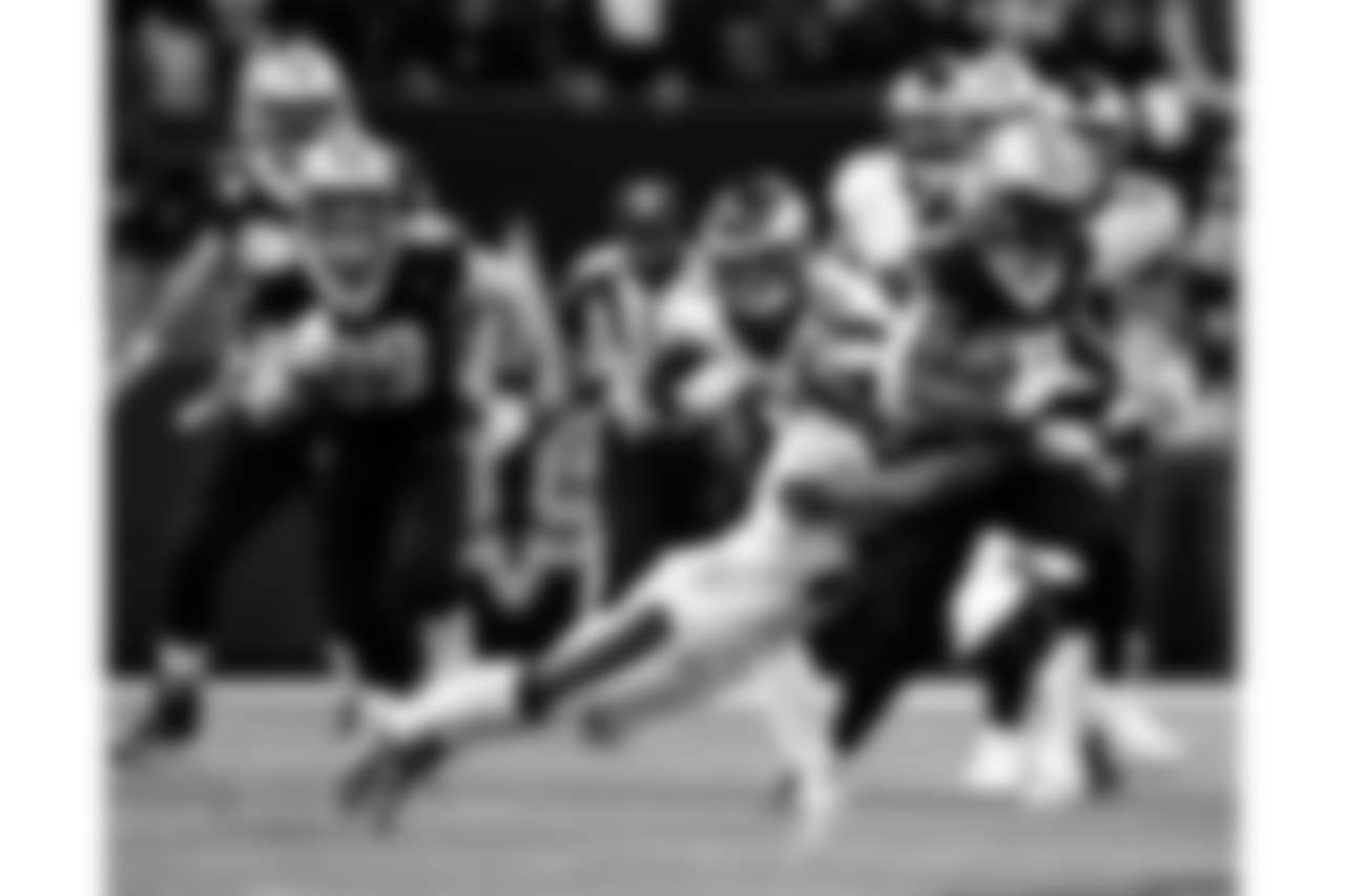 Saints 20 - Eagles 14 (W)
Divisional Game
Michael C. Hebert