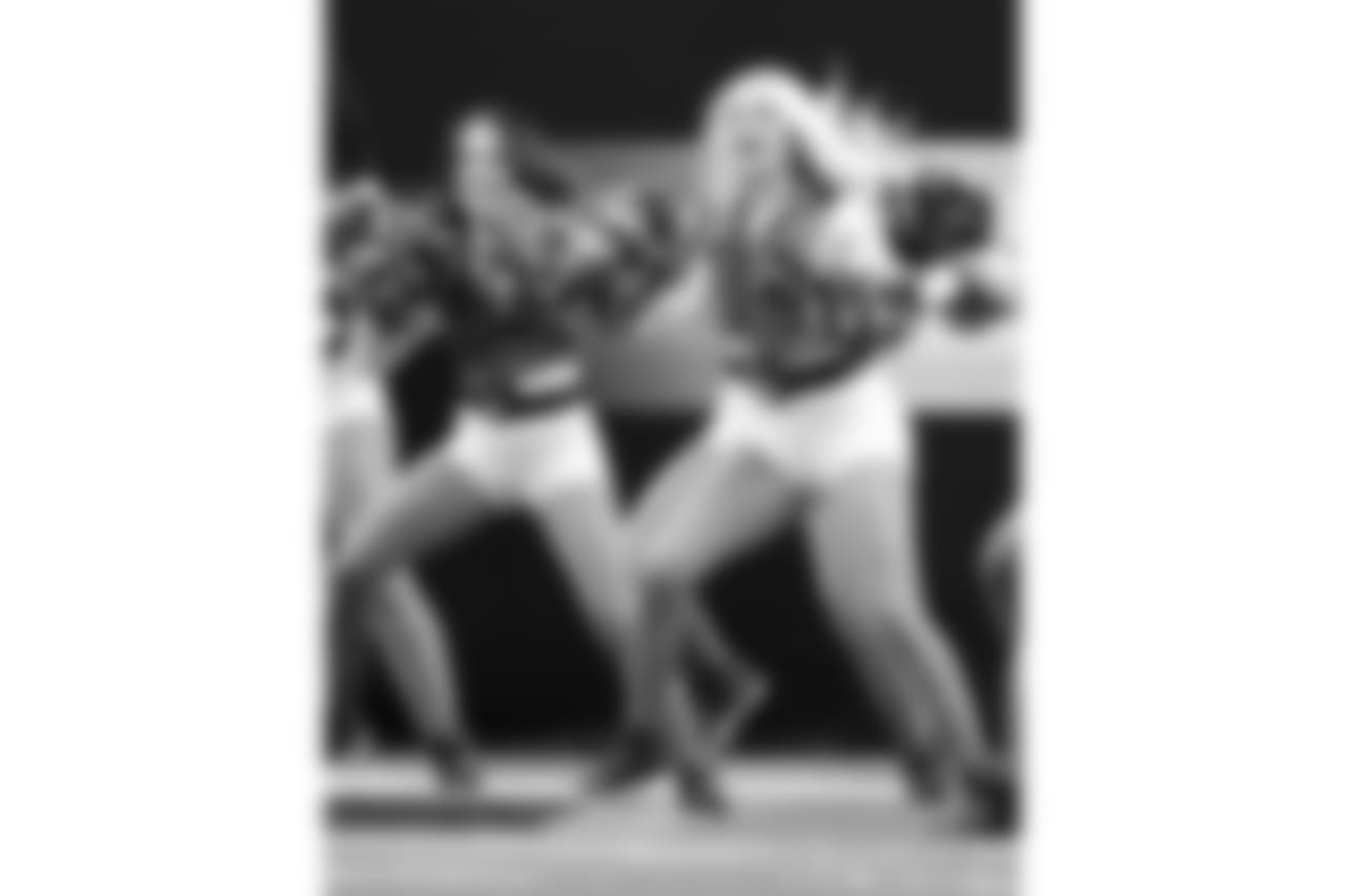 Gallery_Faces_Saintsations_Lauren_011819_13