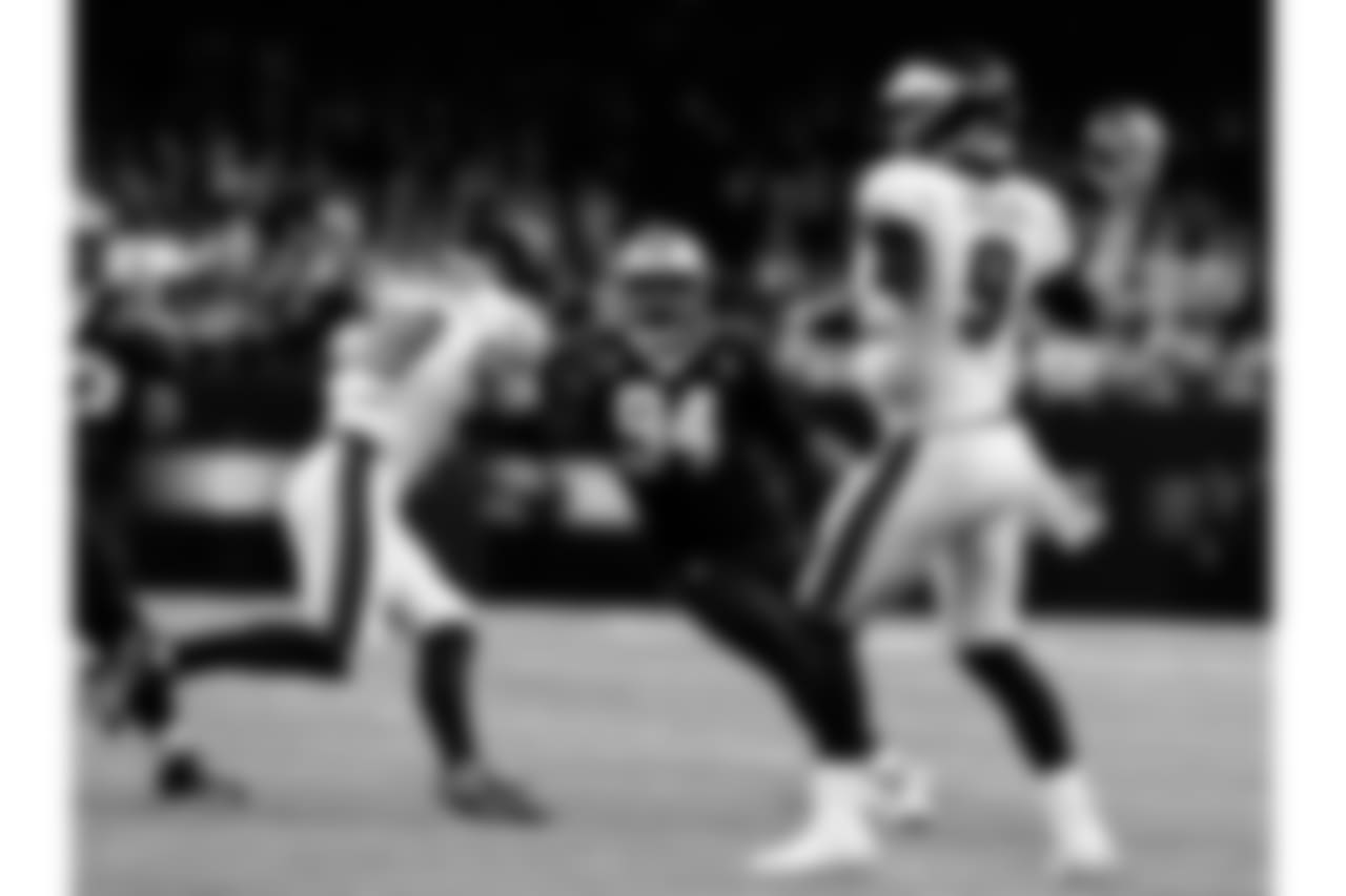 Saints 20 - Eagles 14 (W)
Divisional Game
Michael C. Hebert