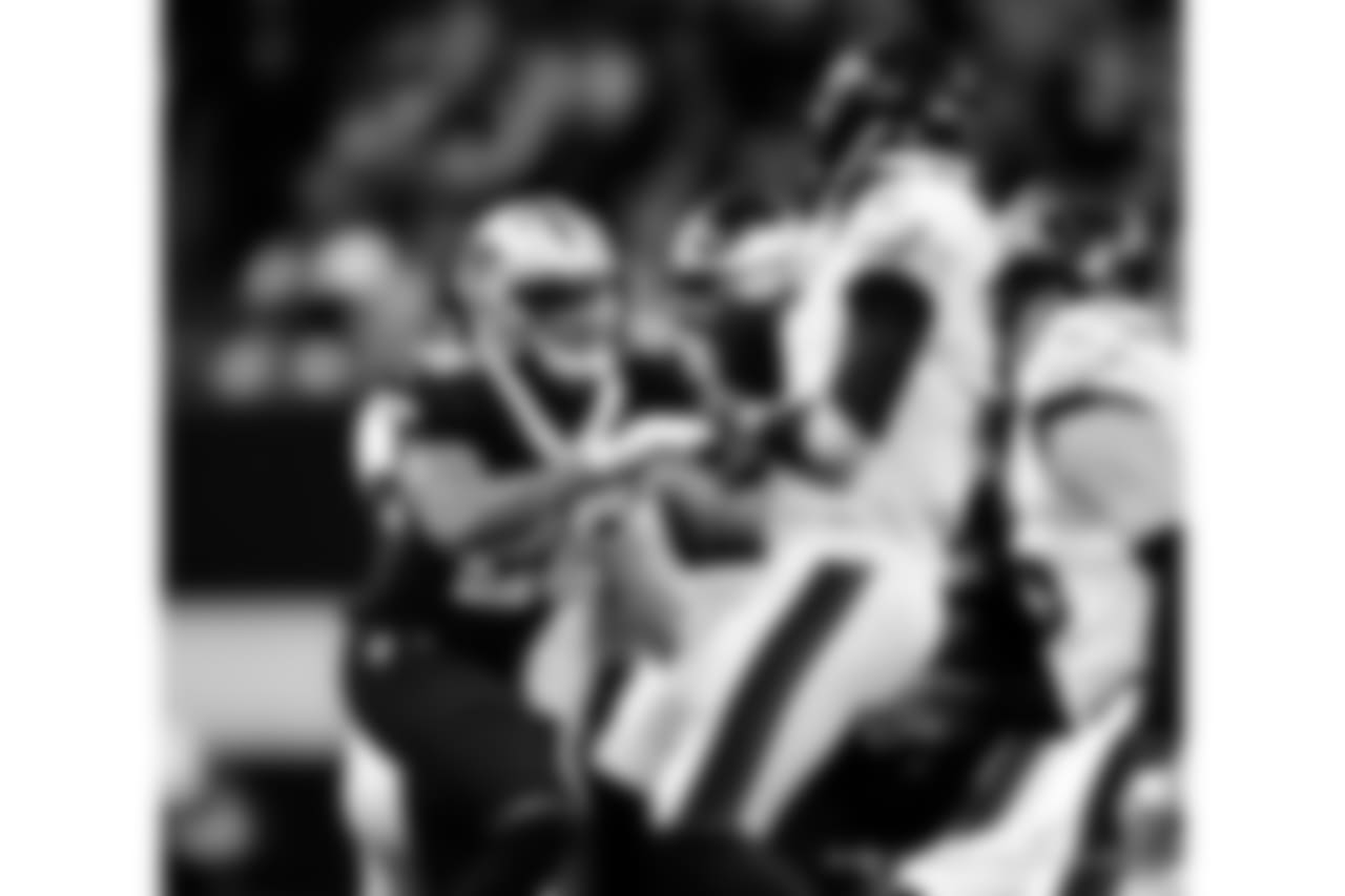 Saints 20 - Eagles 14 (W)
Divisional Game
Michael C. Hebert