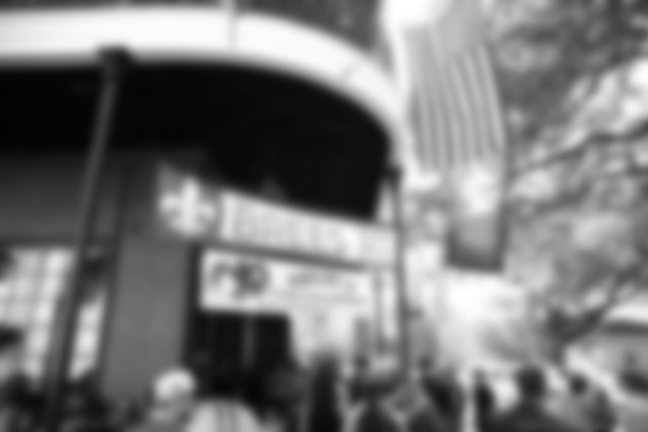 Gallery_BoycottSuperBowl53_Fans_PortOrleans-KingPin020319_29