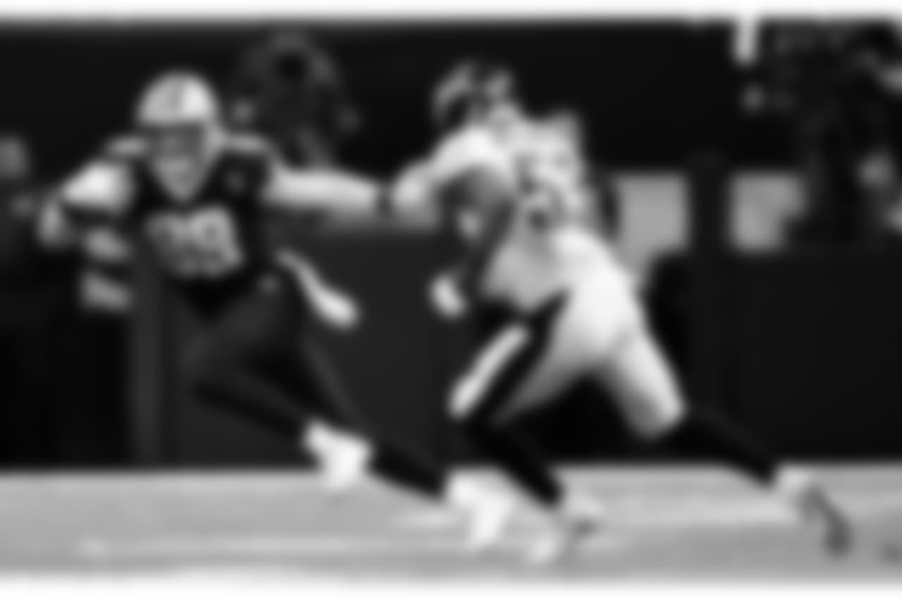 Saints 20 - Eagles 14 (W)
Divisional Game
Michael C. Hebert