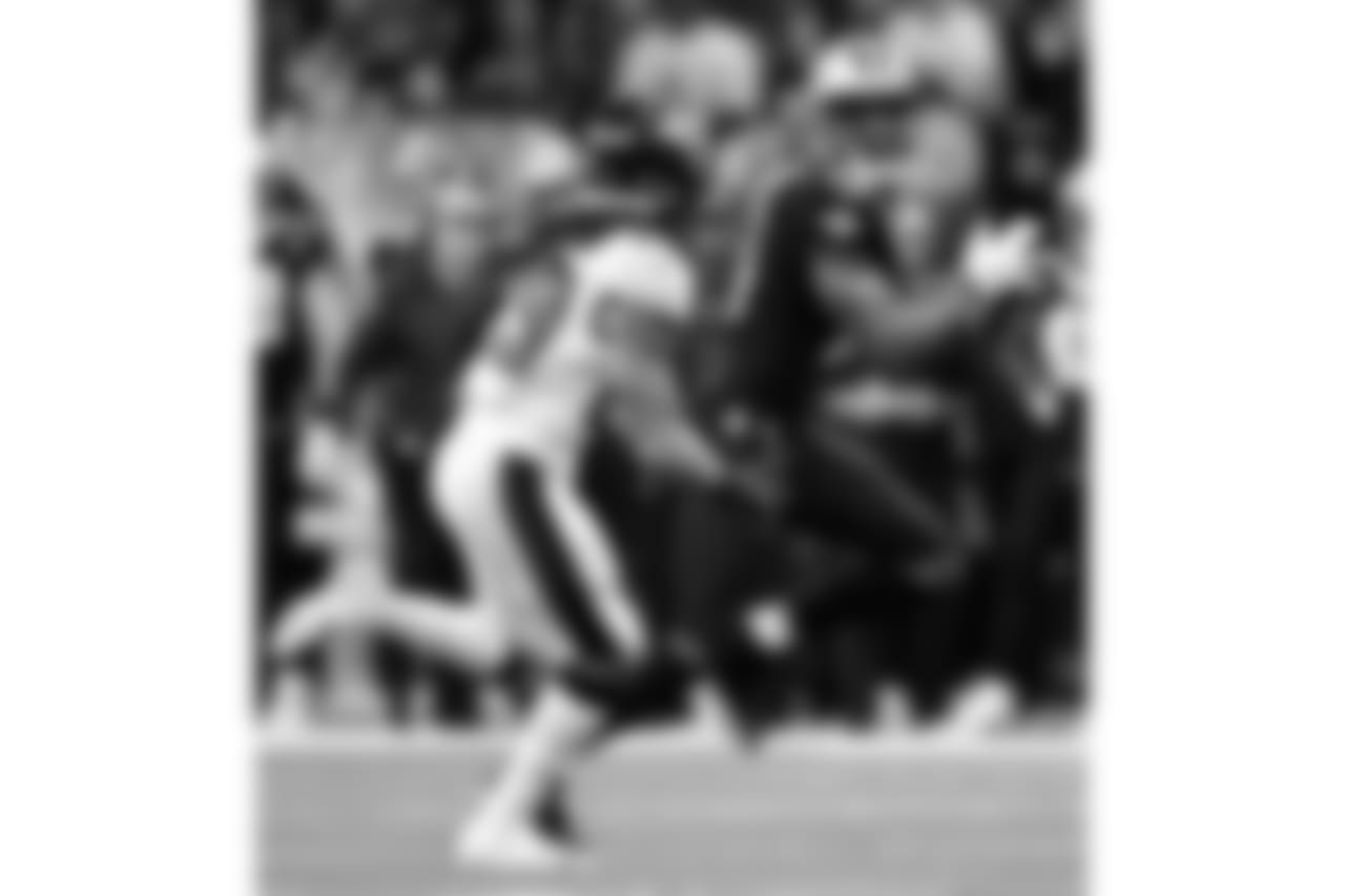 Saints 20 - Eagles 14 (W)
Divisional Game
Michael C. Hebert