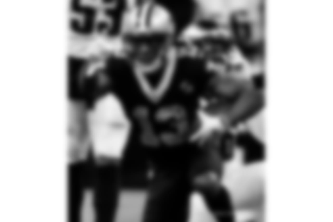 Saints 20 - Eagles 14 (W)
Divisional Game
Michael C. Hebert