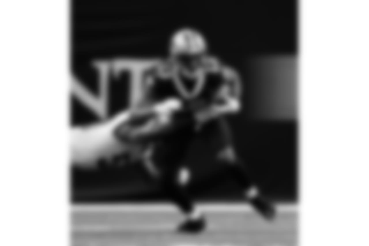 Saints 20 - Eagles 14 (W)
Divisional Game
Michael C. Hebert
