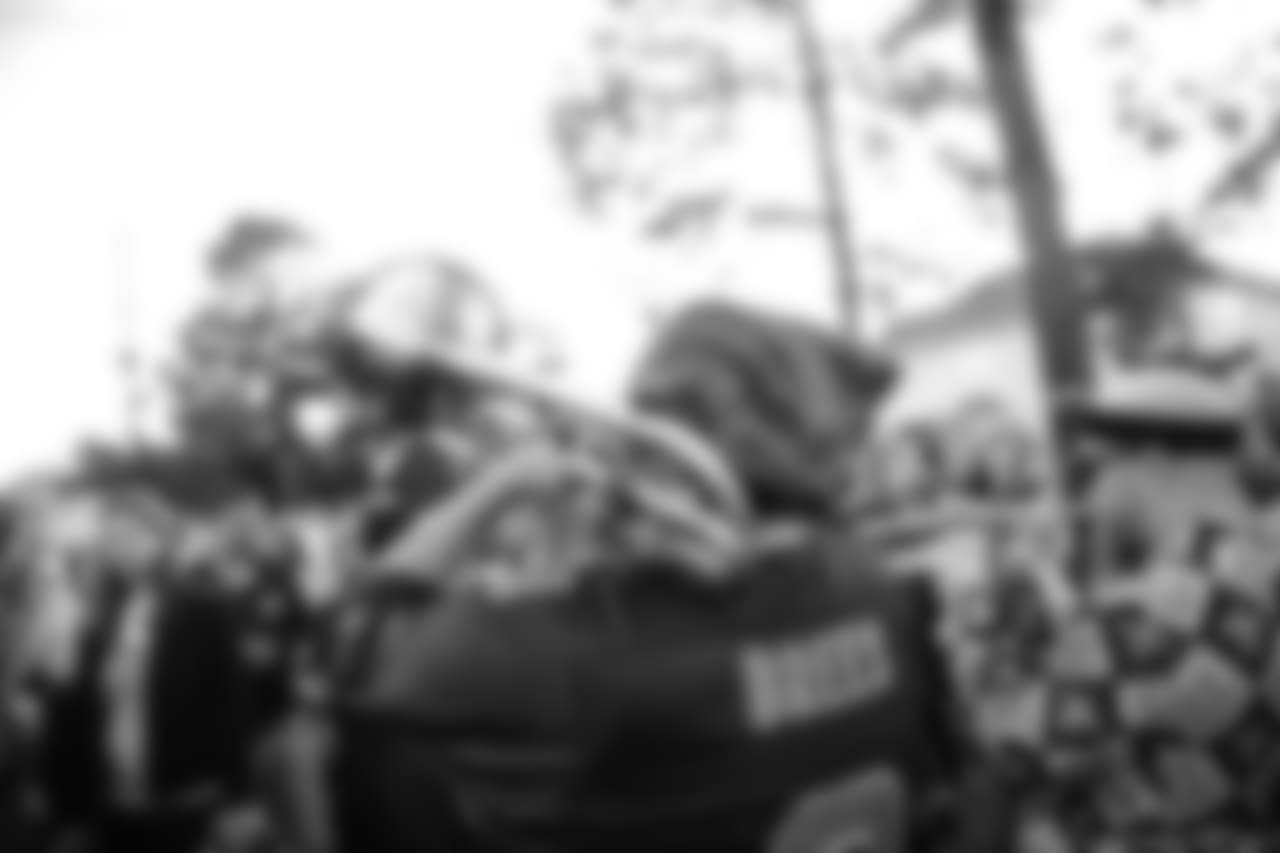 Gallery_BoycottSuperBowl53_Fans_PortOrleans-KingPin020319_05