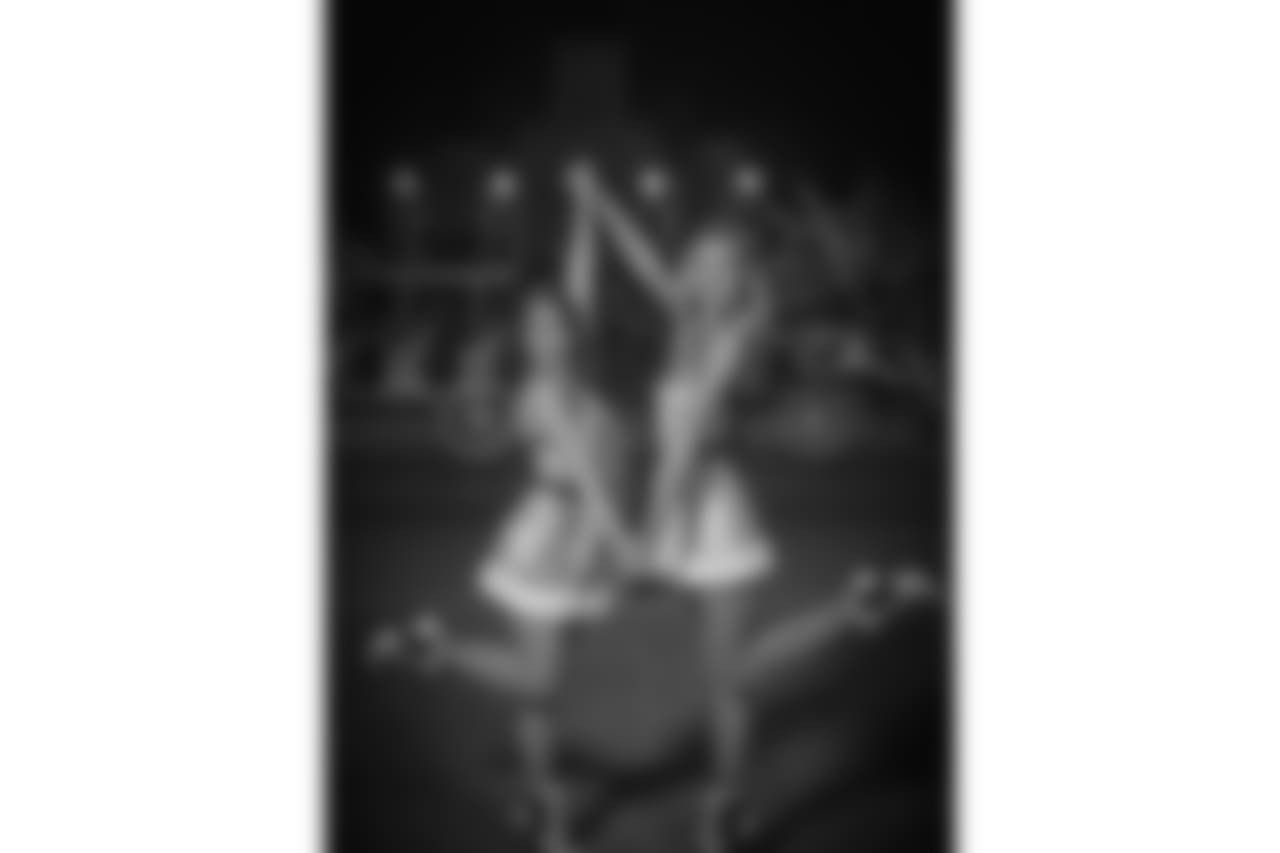 Gallery-Saintsations-xmas-2560-1440-0103