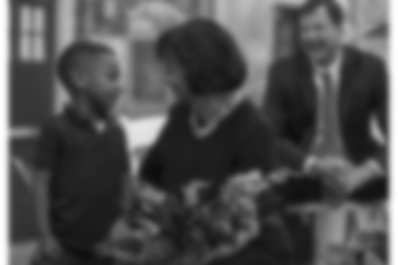 GALLERY_BENSON_KINGSLEY_2560_1440LM438