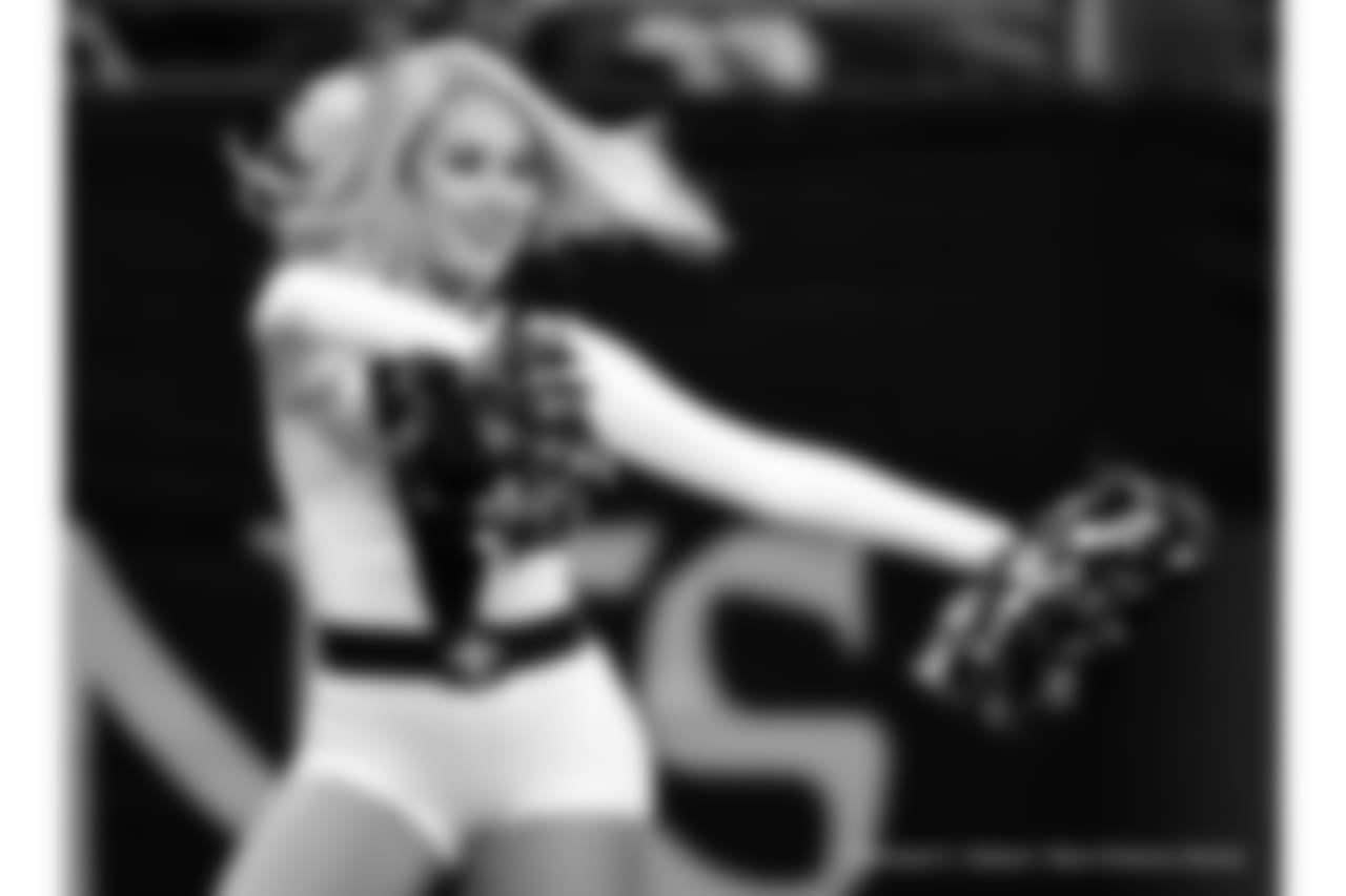 Gallery_Faces_Saintsations_gabbyb010419_09