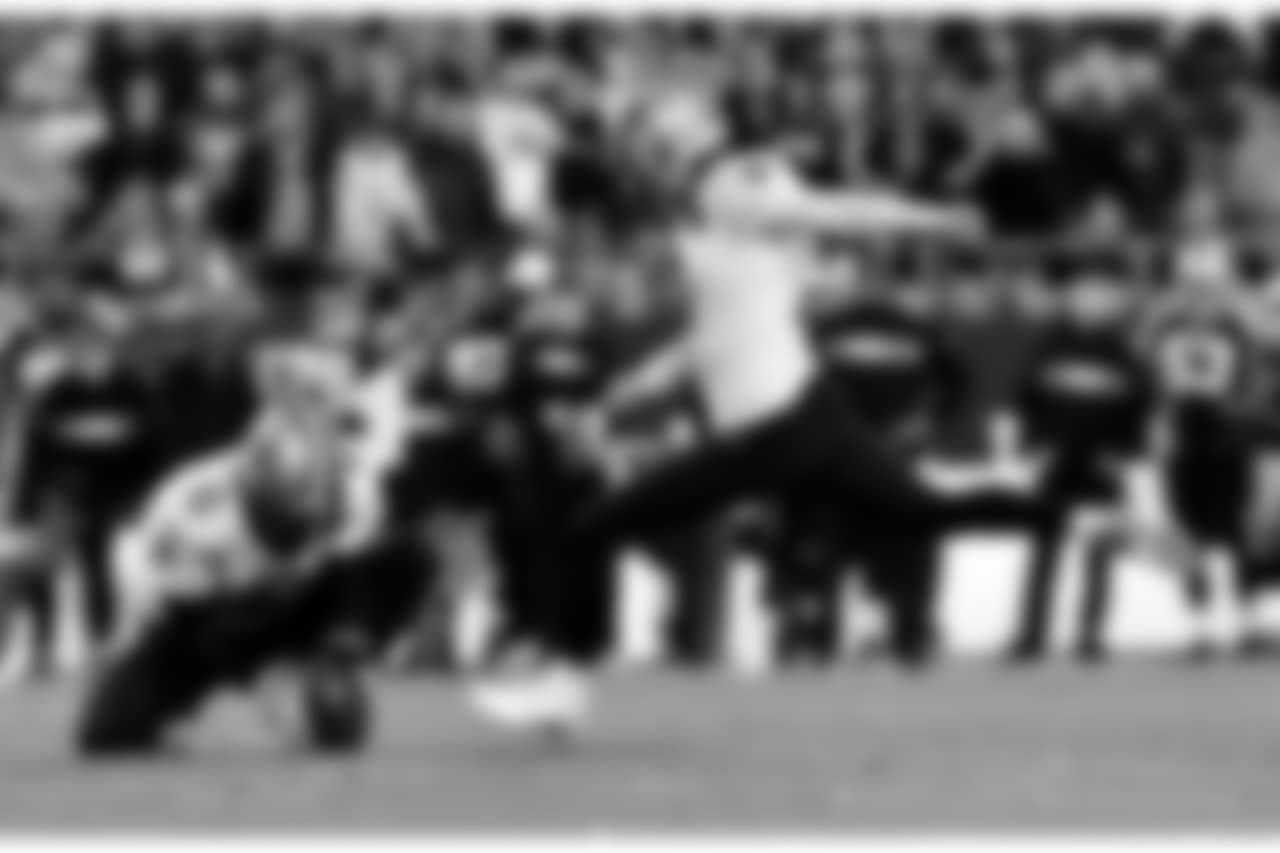 Saints 12 - Carolina 9 (W)
New Orleans Saints 2018 Season
Michael C. Hebert