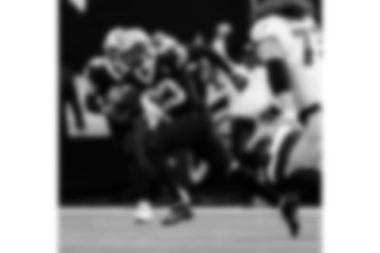 Saints 20 - Eagles 14 (W)
Divisional Game
Michael C. Hebert
