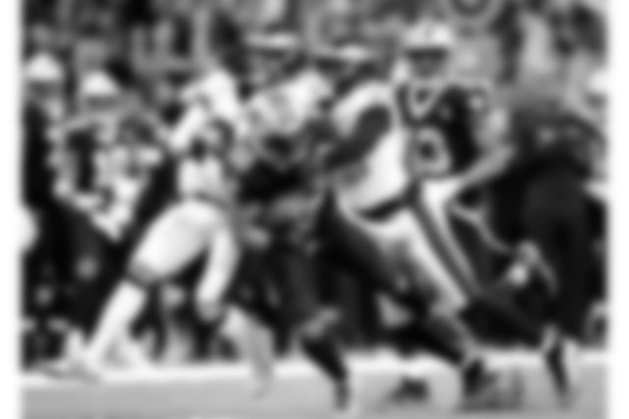 Saints 20 - Eagles 14 (W)
Divisional Game
Michael C. Hebert