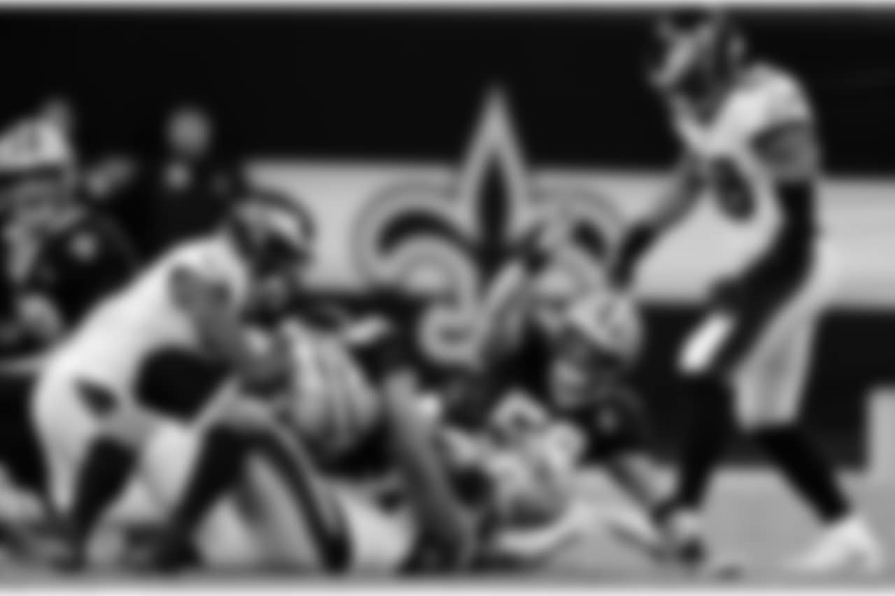 Saints 20 - Eagles 14 (W)
Divisional Game
Michael C. Hebert