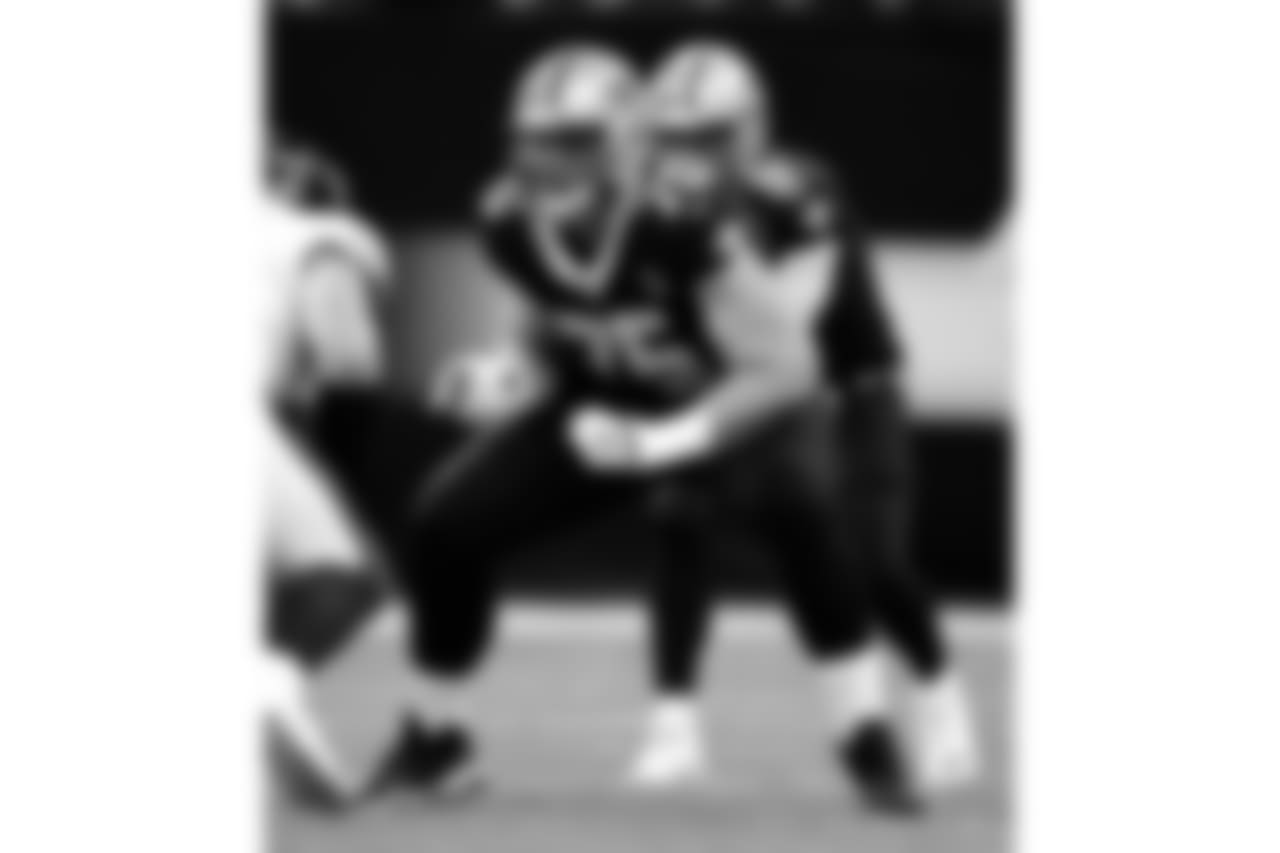 Saints 20 - Eagles 14 (W)
Divisional Game
Michael C. Hebert