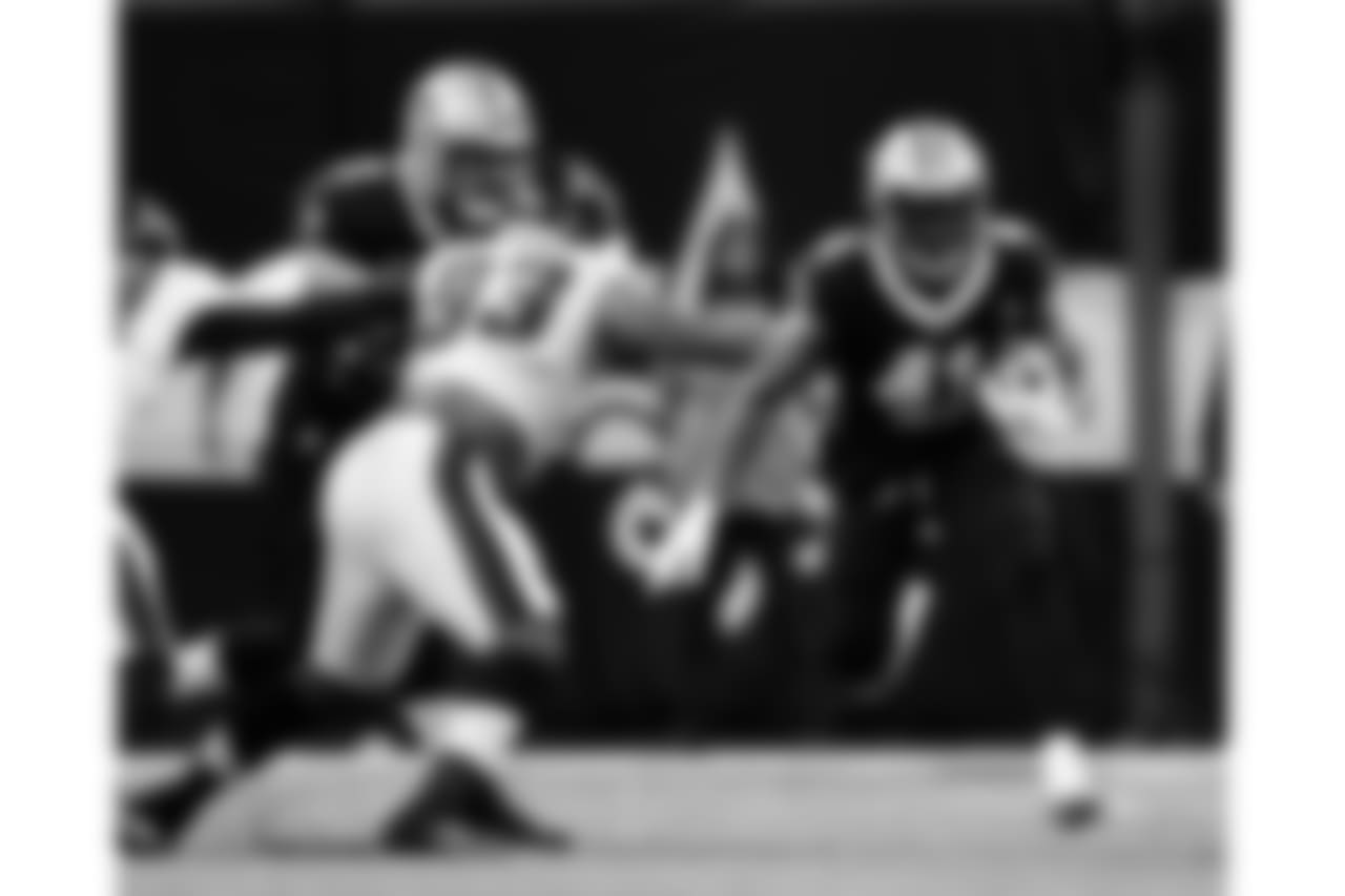 Saints 20 - Eagles 14 (W)
Divisional Game
Michael C. Hebert