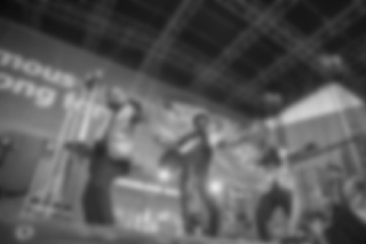 Gallery-Fans-2560-1440-1259