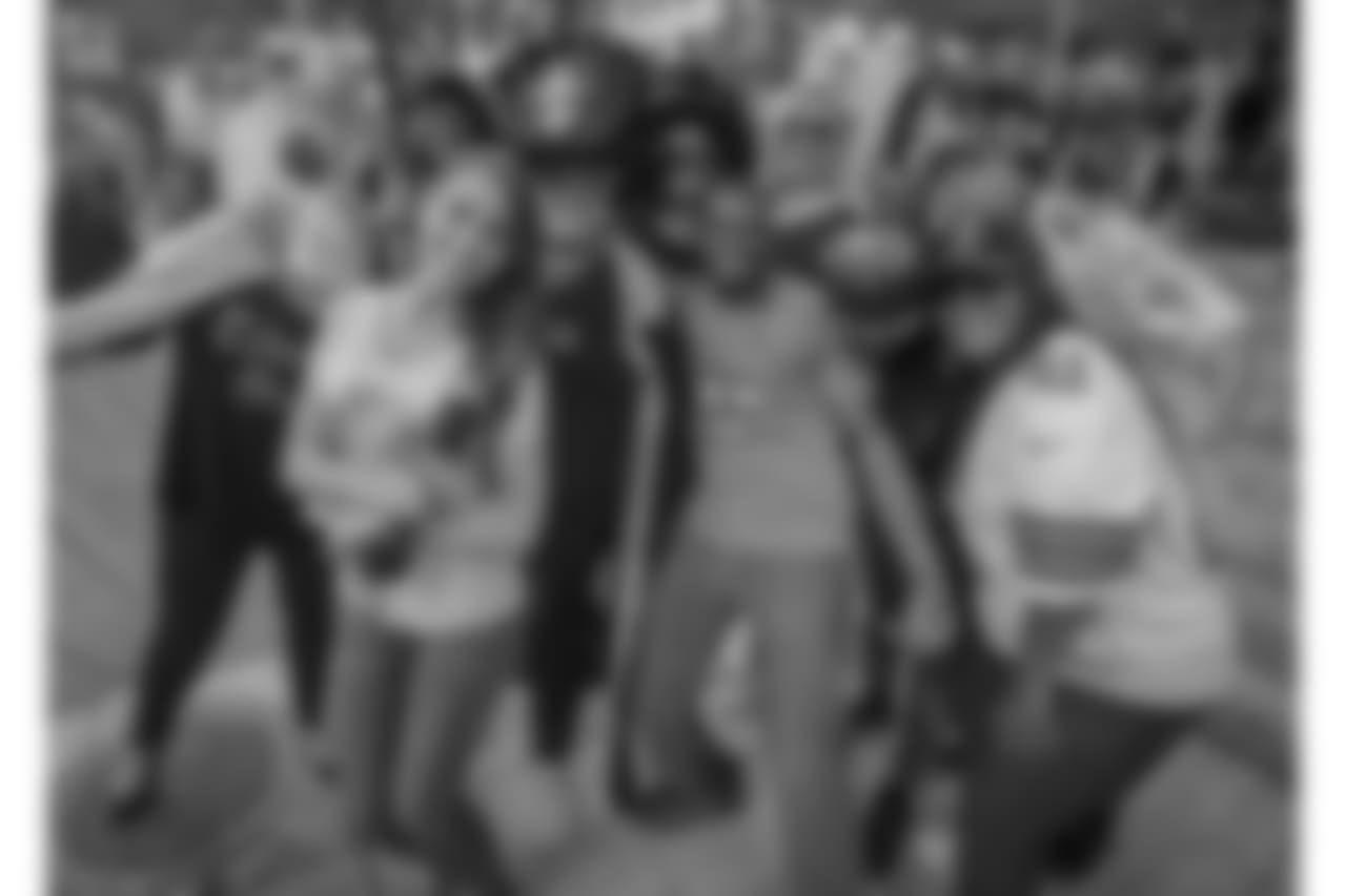 Gallery-pep-rally-saints-fever-2560-14401035