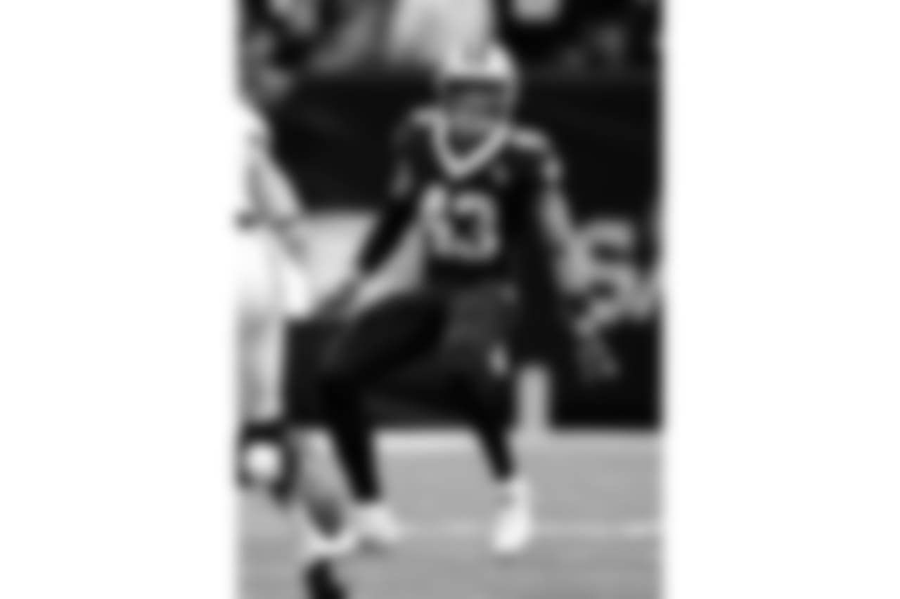 Saints 20 - Eagles 14 (W)
Divisional Game
Michael C. Hebert