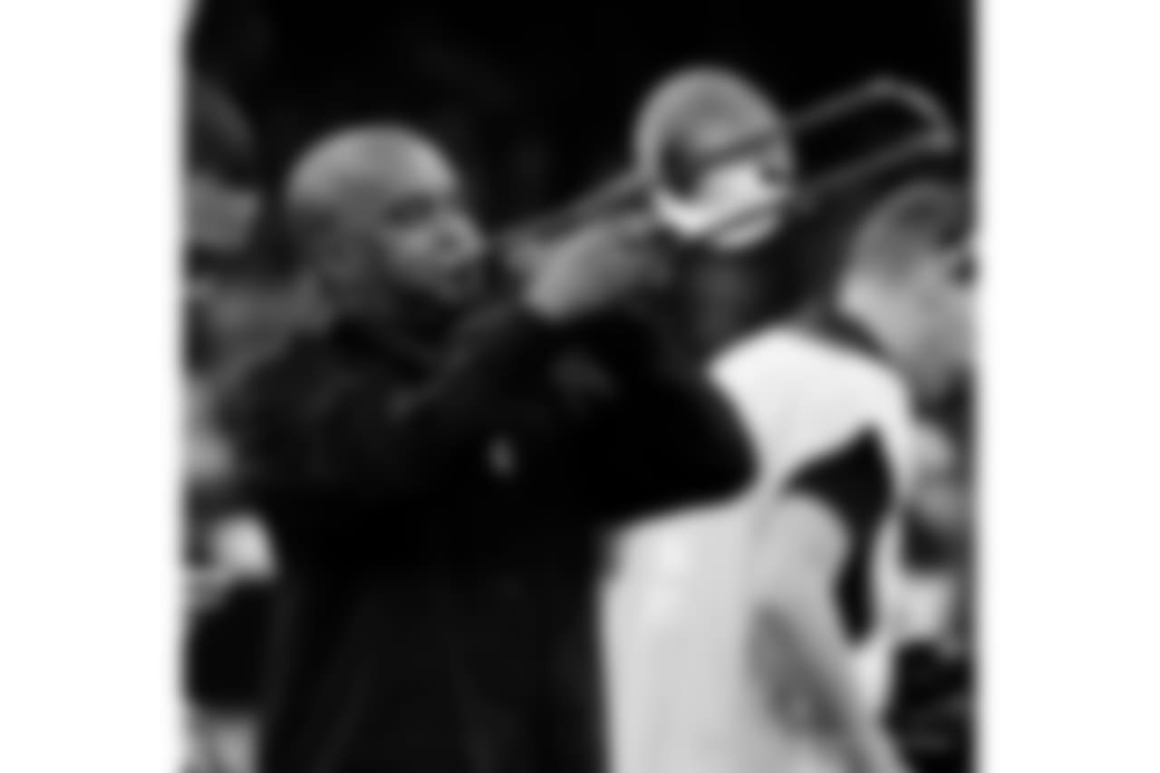 Saints 20 - Eagles 14 (W)
Divisional Game
Michael C. Hebert