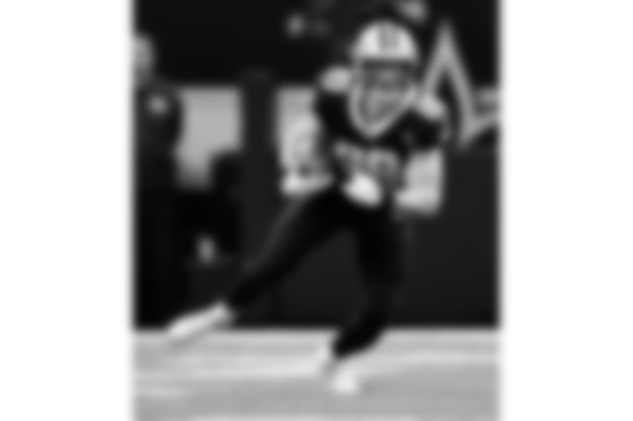 Saints 20 - Eagles 14 (W)
Divisional Game
Michael C. Hebert