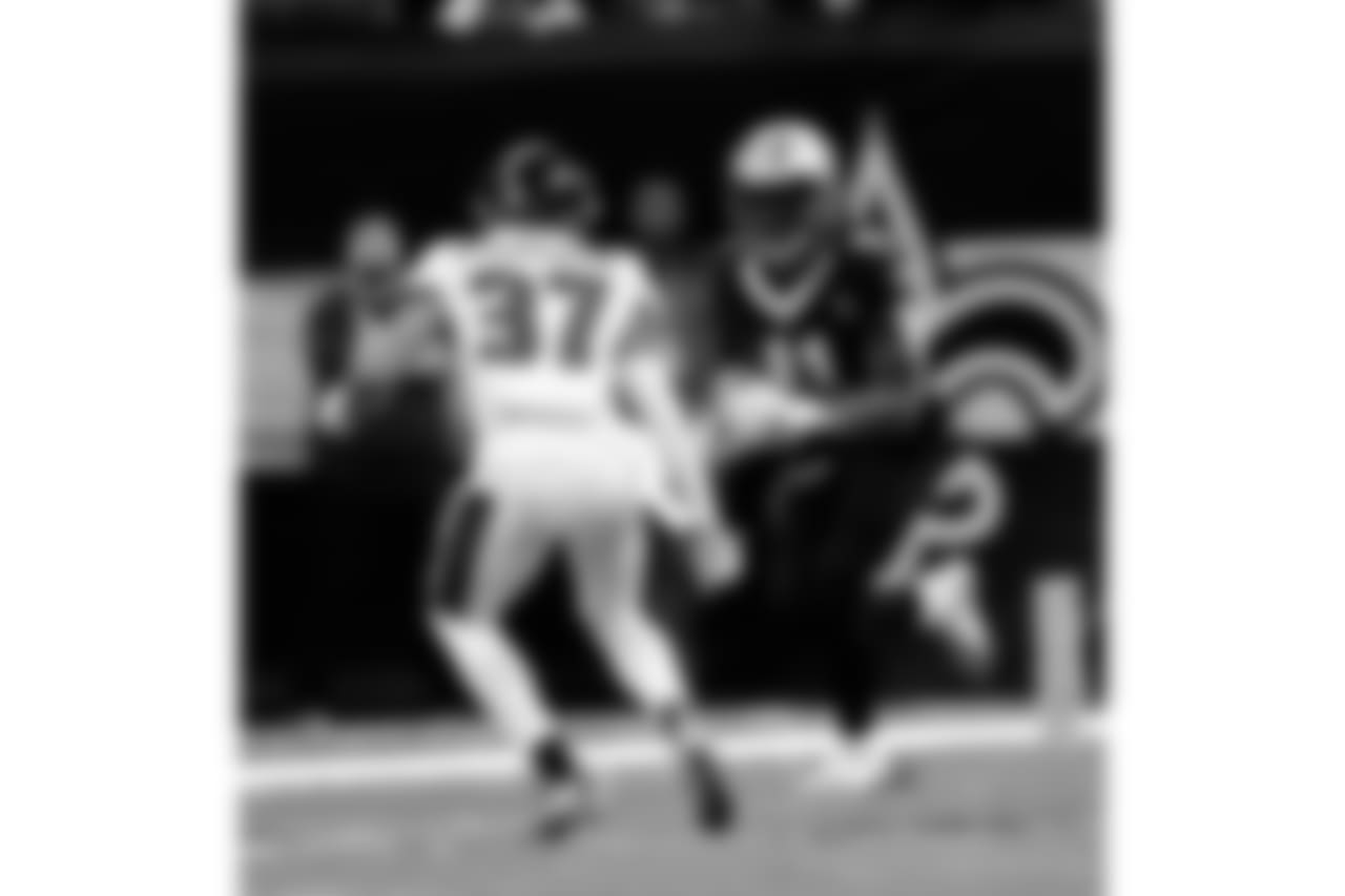 Saints 20 - Eagles 14 (W)
Divisional Game
Michael C. Hebert