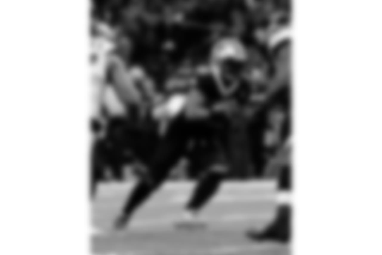 Saints 20 - Eagles 14 (W)
Divisional Game
Michael C. Hebert