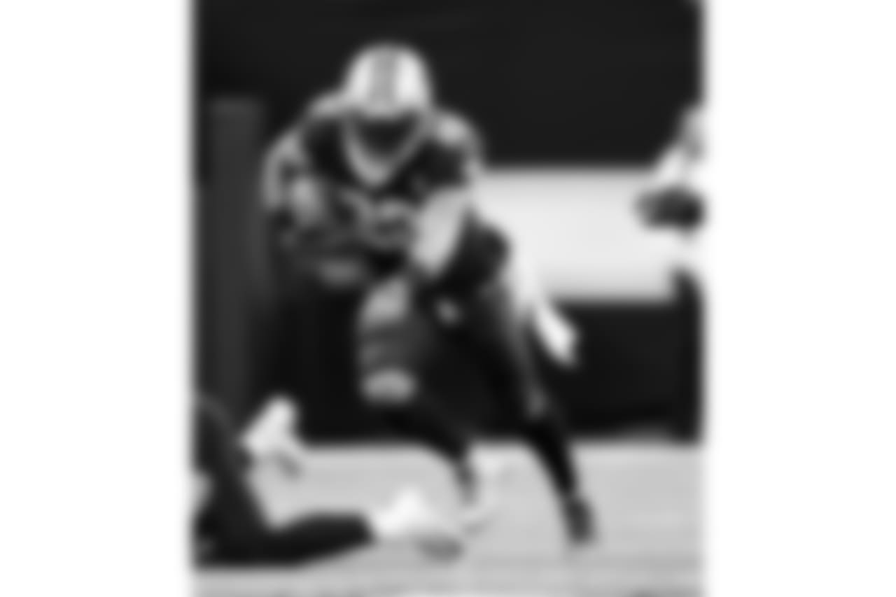 Saints 20 - Eagles 14 (W)
Divisional Game
Michael C. Hebert