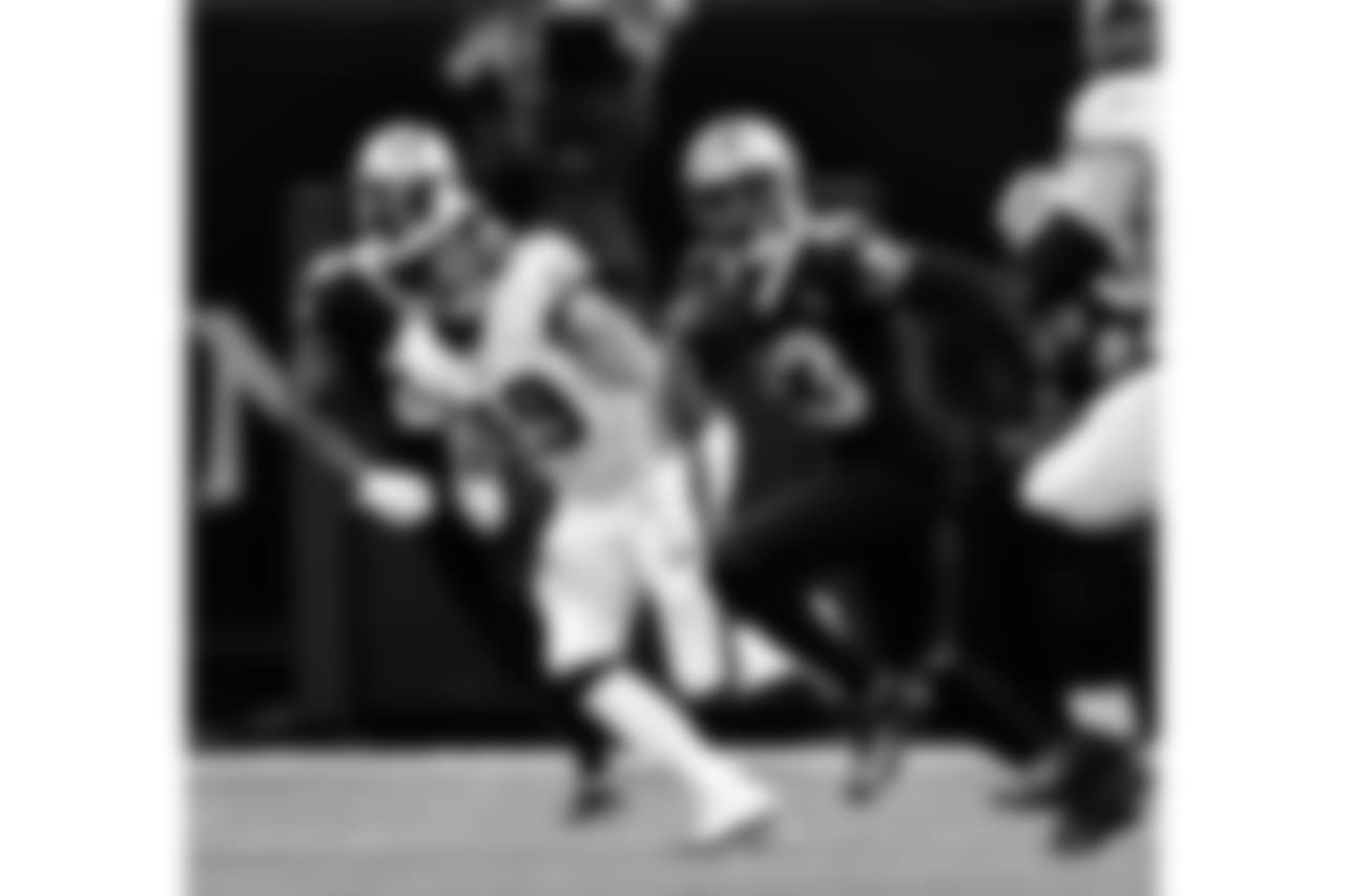 Saints 20 - Eagles 14 (W)
Divisional Game
Michael C. Hebert