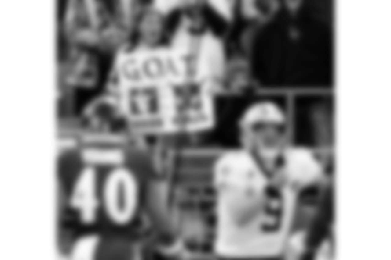 Gallery-Reg-Wk7-Saints-Ravens-Fans-B-102118-010
