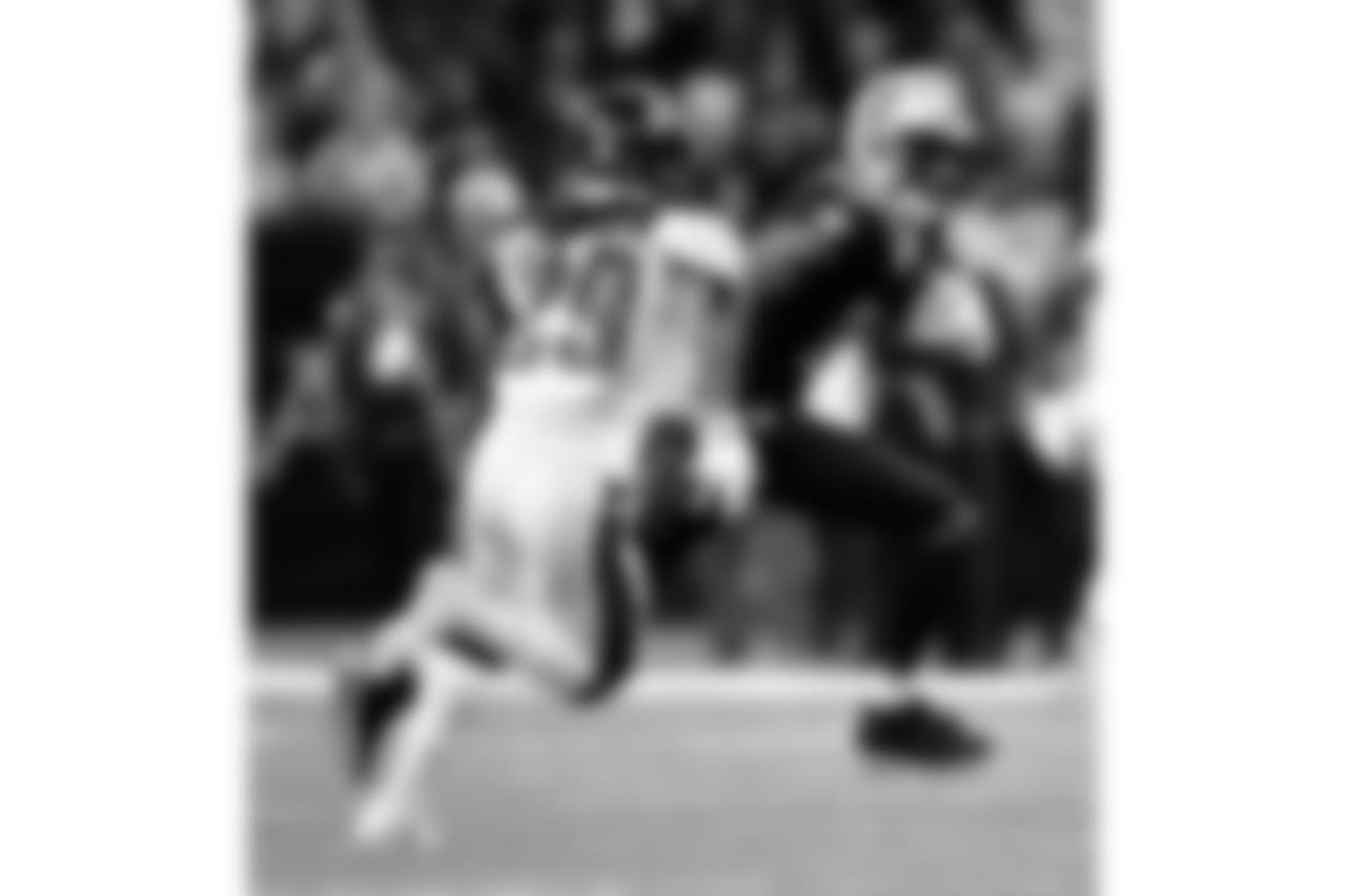 Saints 20 - Eagles 14 (W)
Divisional Game
Michael C. Hebert