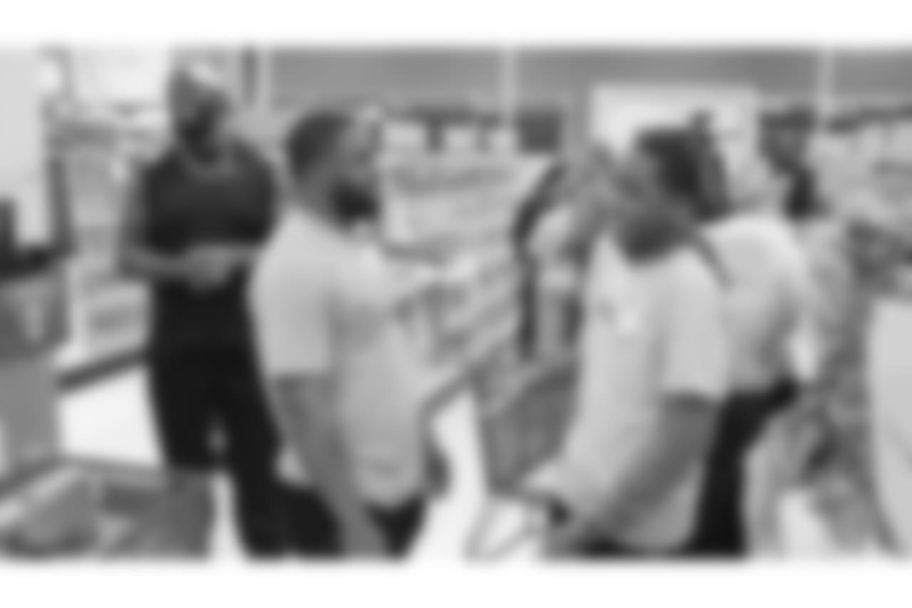 ingram-shopping-gallery-2560x1440-16