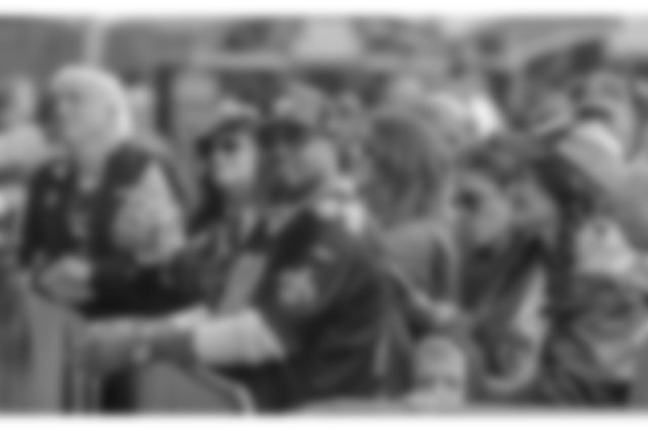 Gallery-Fans-2560-1440-0546