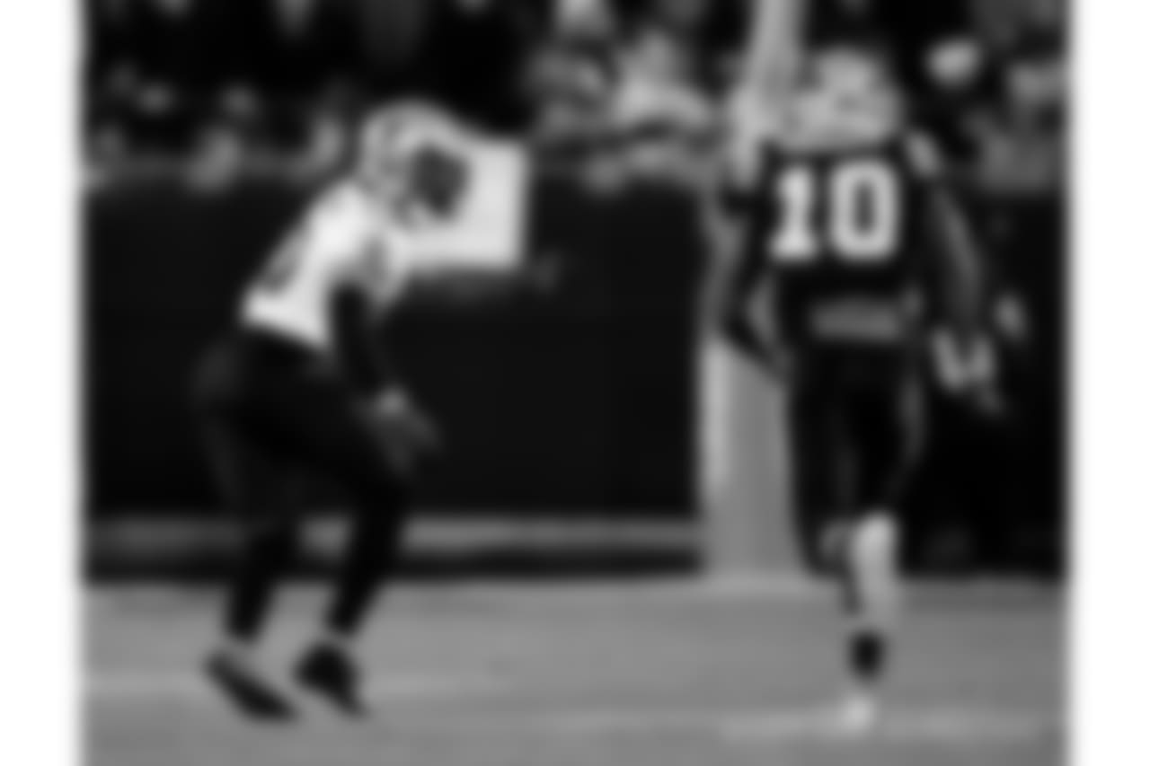 Saints 12 - Carolina 9 (W)
New Orleans Saints 2018 Season
Michael C. Hebert