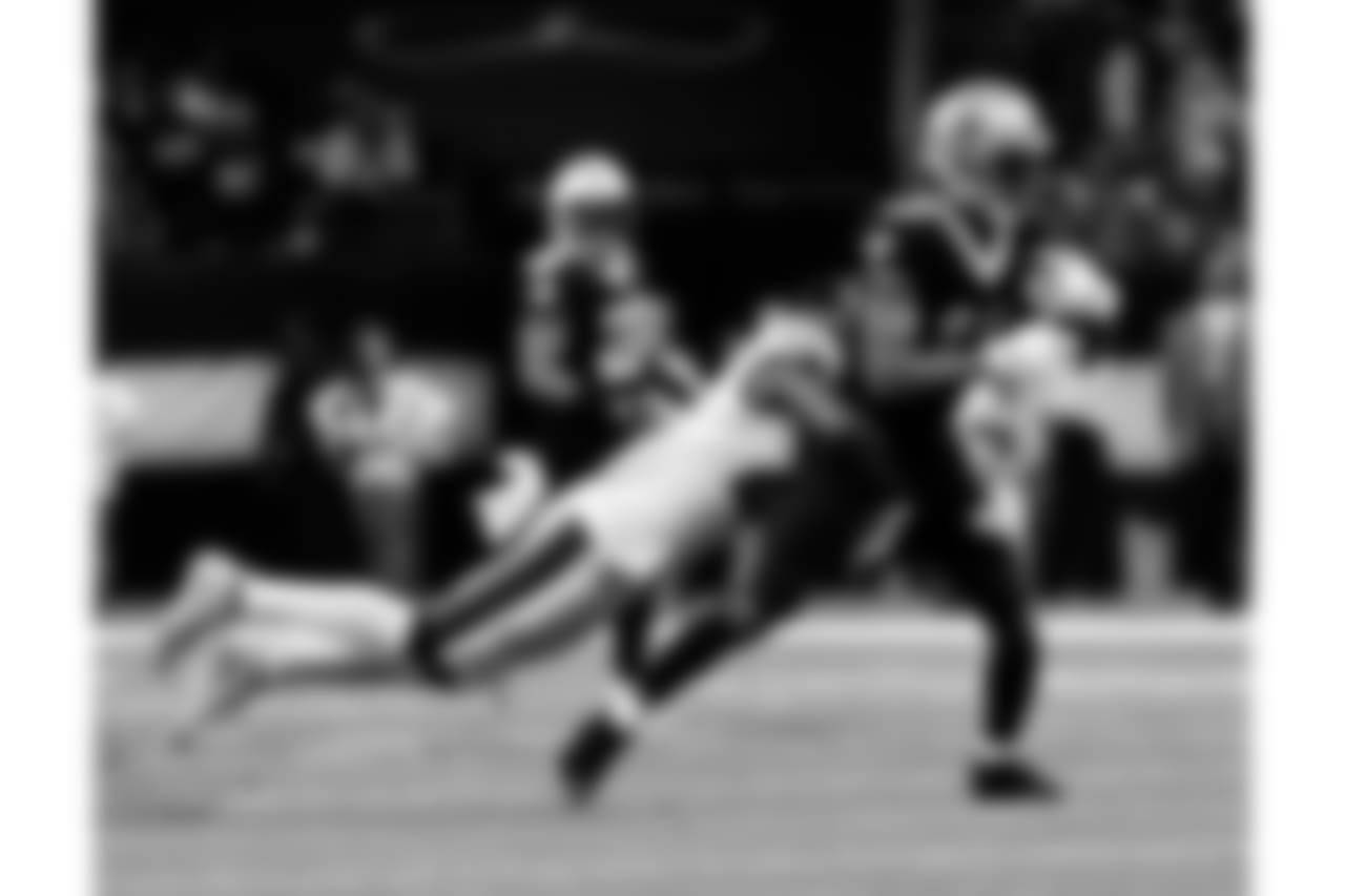Saints 20 - Eagles 14 (W)
Divisional Game
Michael C. Hebert