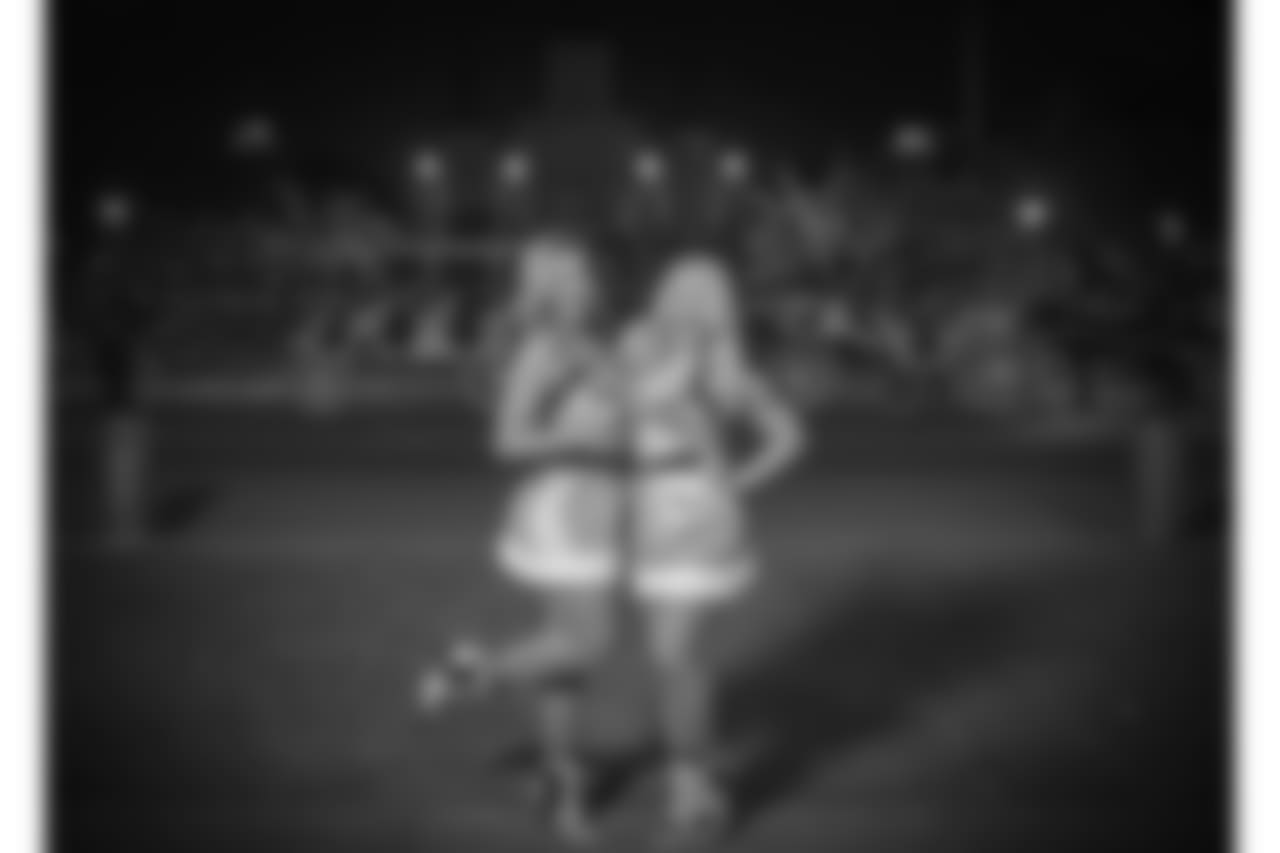 Gallery-Saintsations-xmas-2560-1440-0088