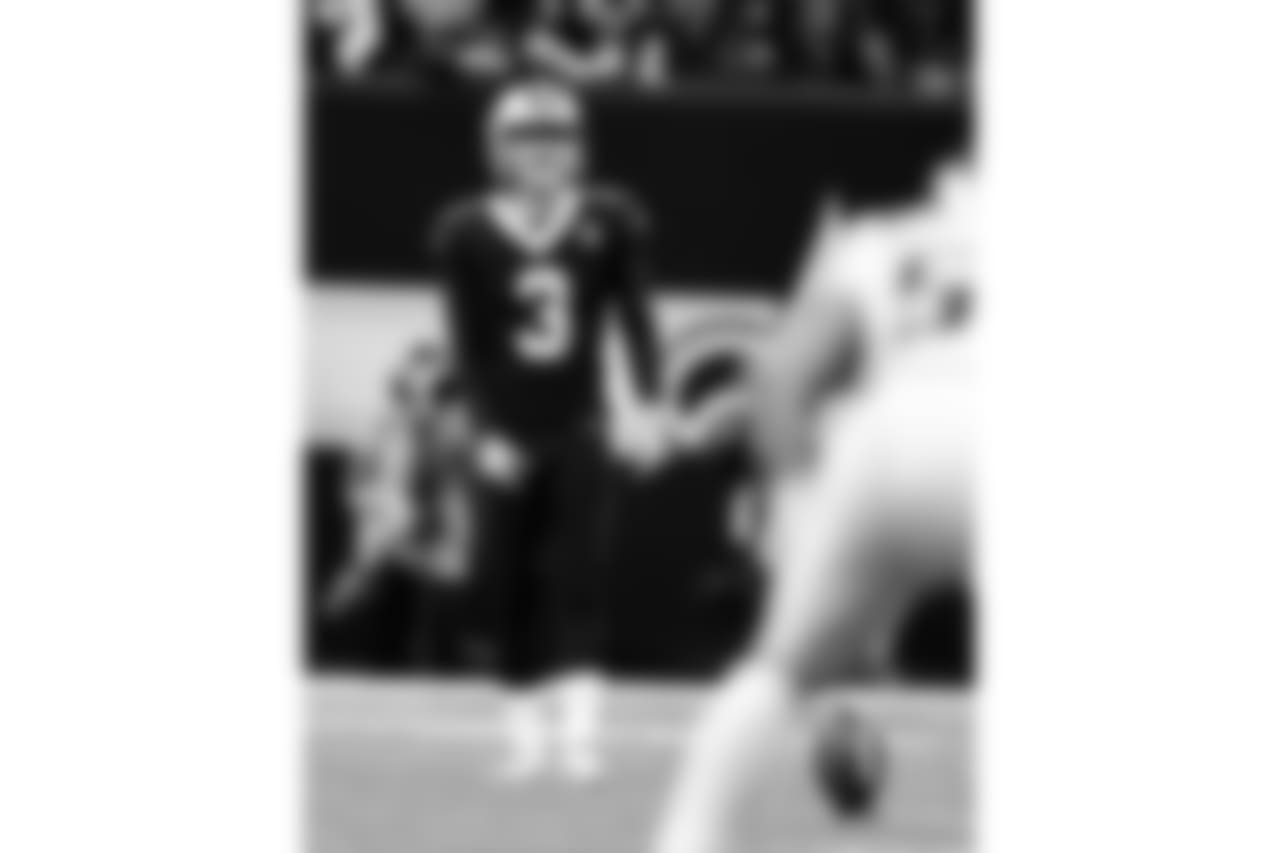 Saints 20 - Eagles 14 (W)
Divisional Game
Michael C. Hebert