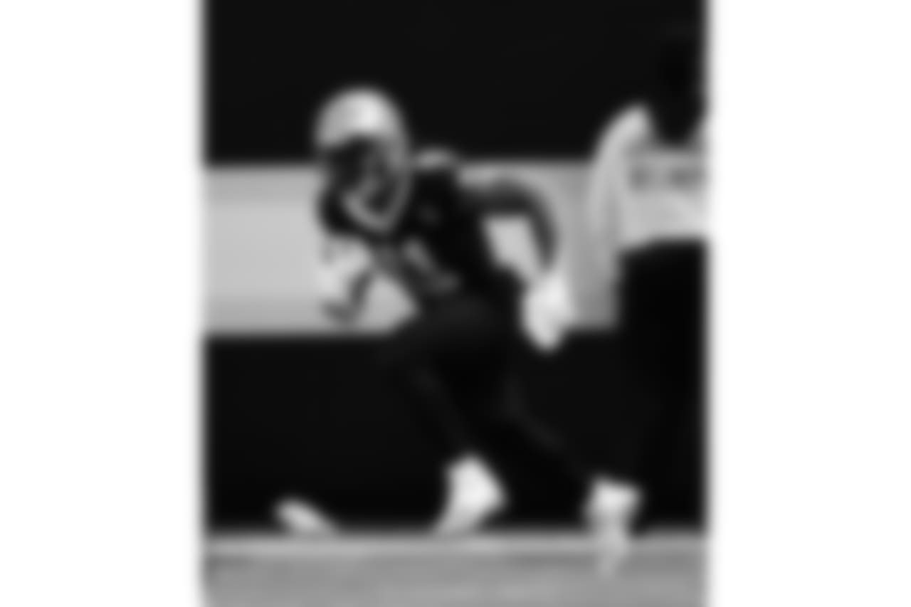 Saints 20 - Eagles 14 (W)
Divisional Game
Michael C. Hebert