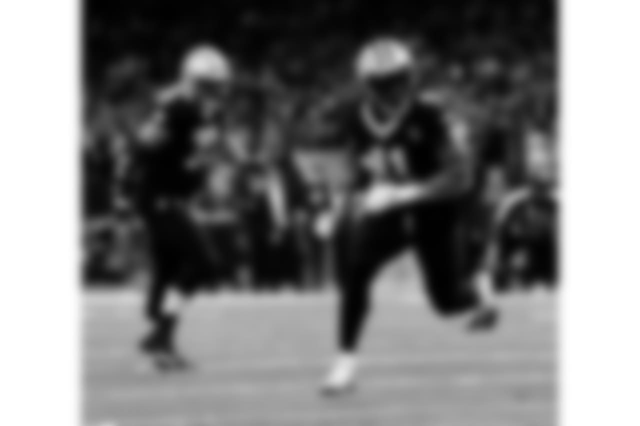 Saints 20 - Eagles 14 (W)
Divisional Game
Michael C. Hebert