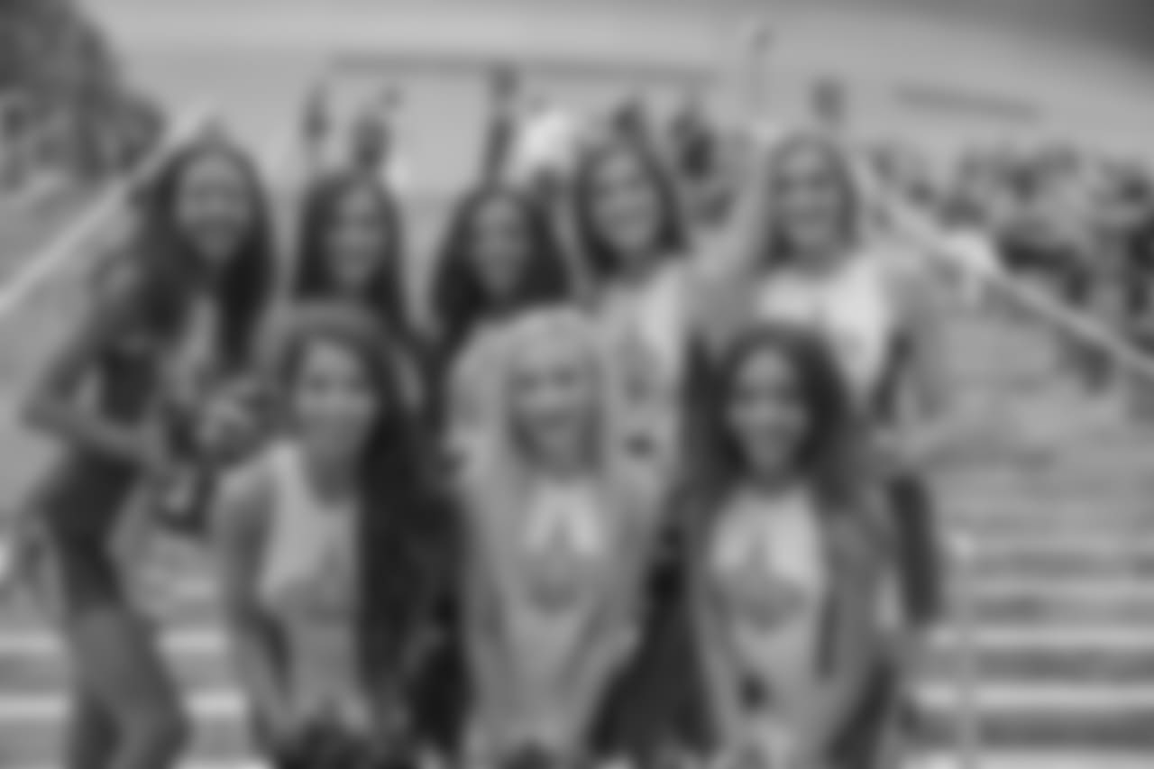 Gallery_Faces_Saintsations_indya010419_09