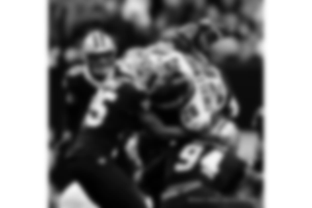 Saints 20 - Eagles 14 (W)
Divisional Game
Michael C. Hebert