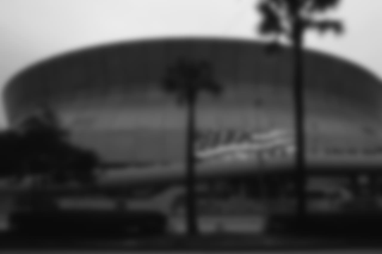 A look of at the Louisiana Superdome before Super Bowl XXXVI (36) The New England Patriots verse the St. Louis Rams on Sunday February 2, 2002 in New Orleans. (AP Photo/Kevin Reece)