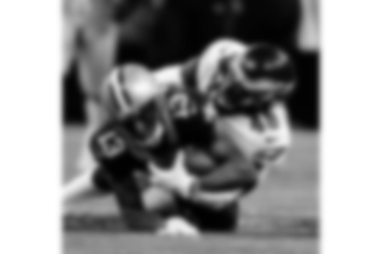Saints 20 - Eagles 14 (W)
Divisional Game
Michael C. Hebert