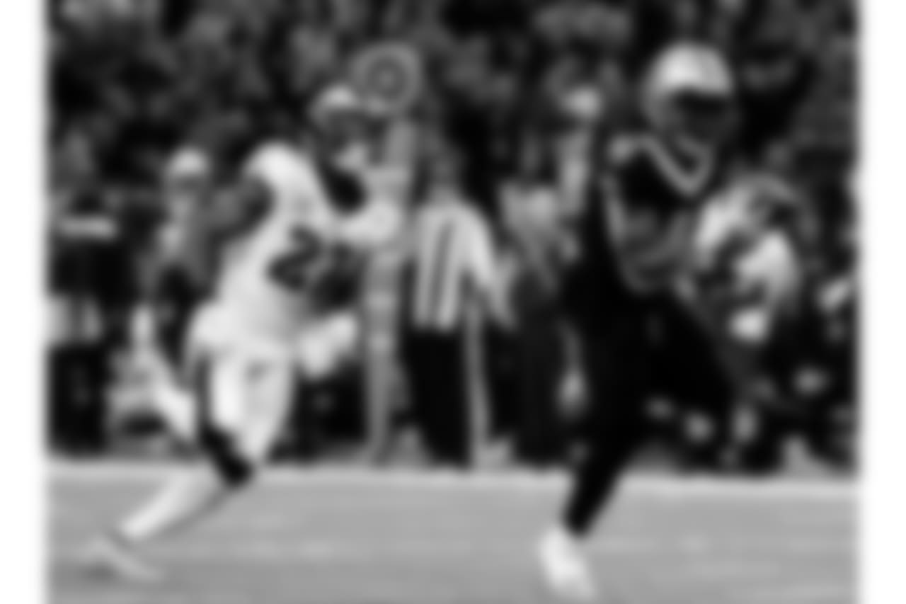 Saints 20 - Eagles 14 (W)
Divisional Game
Michael C. Hebert