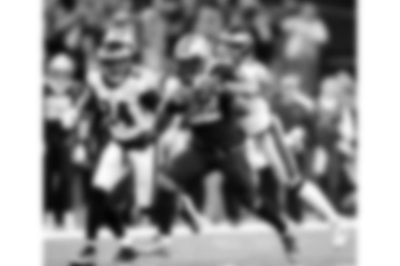 Saints 20 - Eagles 14 (W)
Divisional Game
Michael C. Hebert