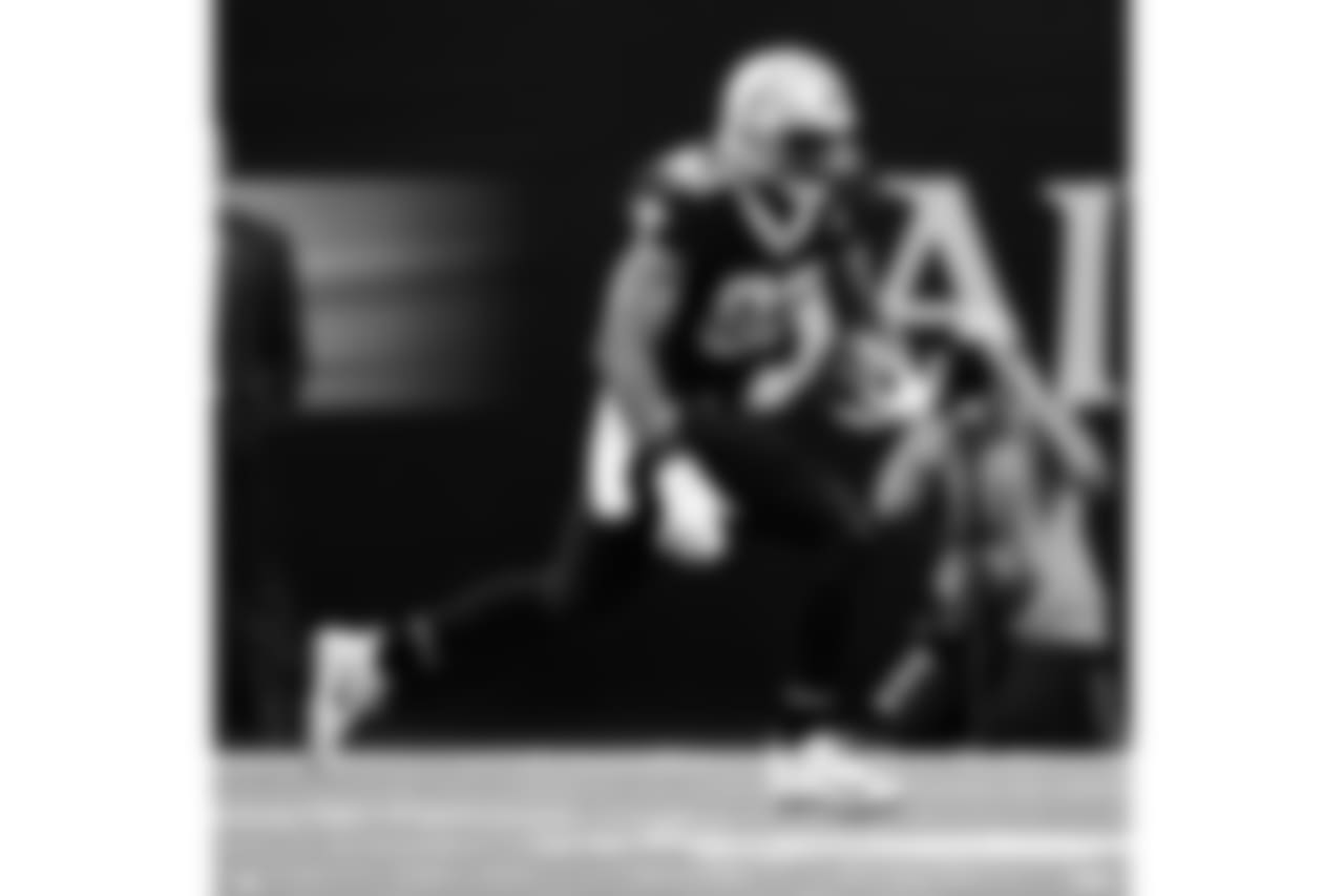 Saints 20 - Eagles 14 (W)
Divisional Game
Michael C. Hebert