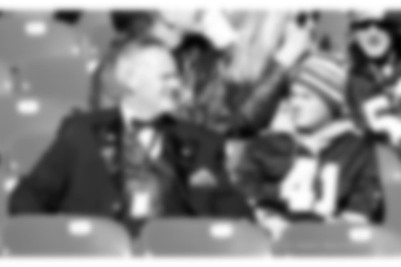 Gallery-Reg-Wk7-Saints-Ravens-Fans-B-102118-027